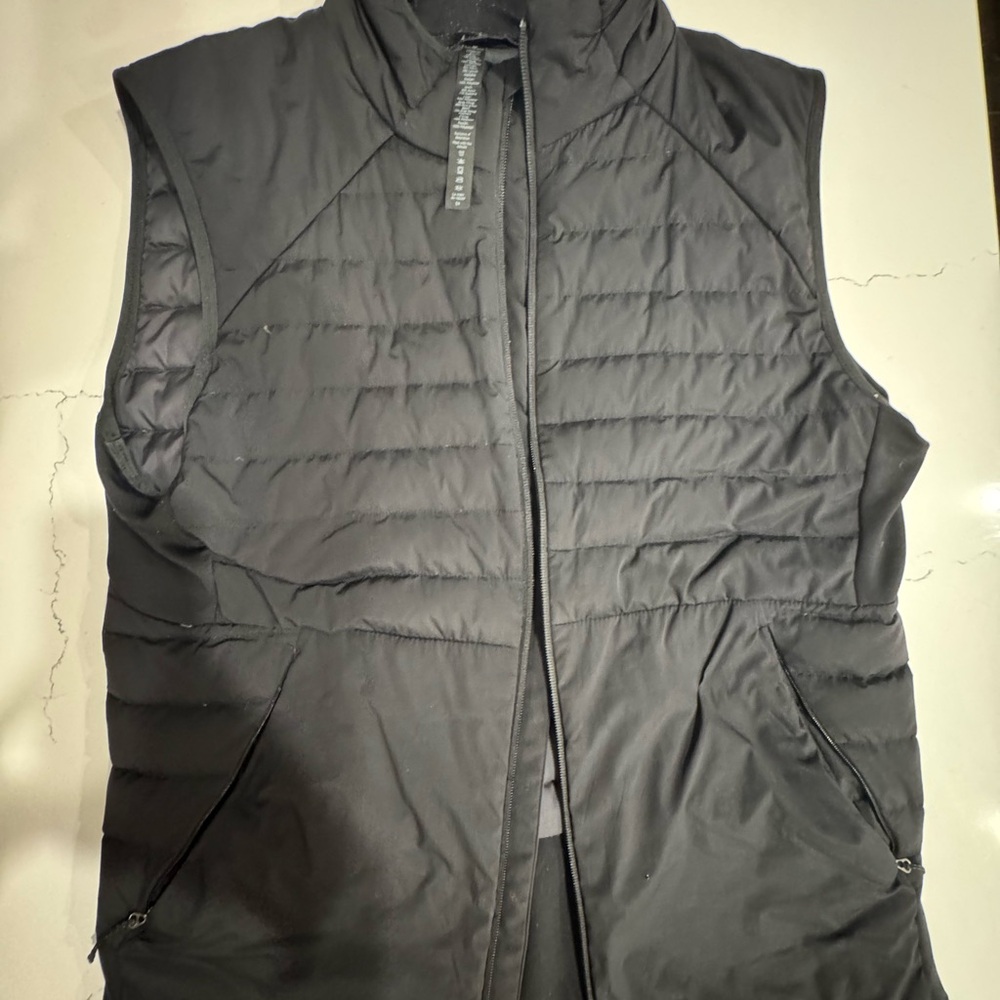 Lululemon Athletica Black Quilted Puffer Vest